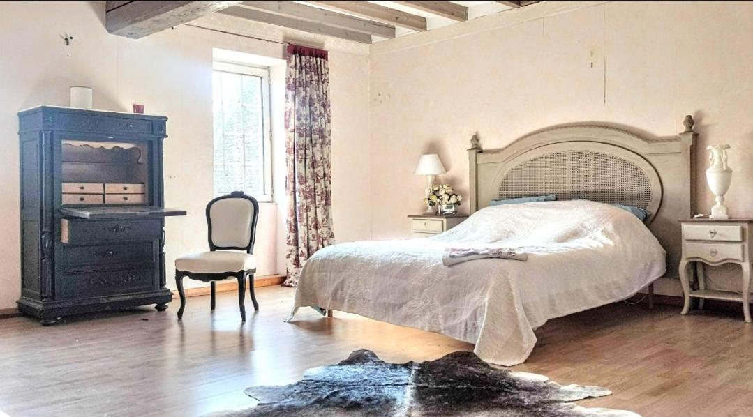 La Maison Bleue Varzy Eksteriør bilde
